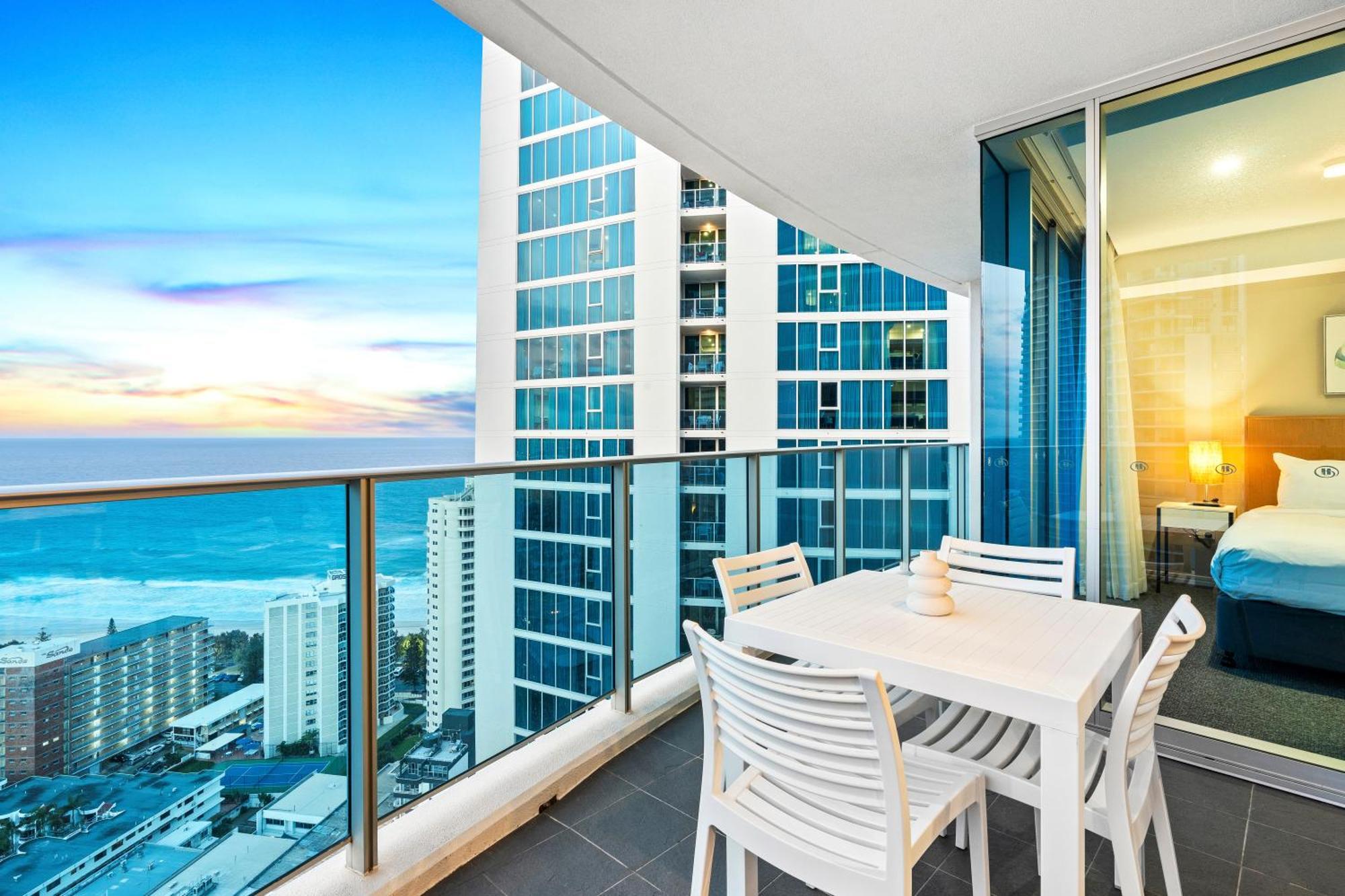 H Residences - Ocean View - Self Contained & Privately Managed - Wow * Gold Coast