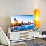 H Residences - Ocean View - Self Contained & Privately Managed Apartment - Wow Stay